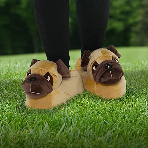 Pug peluche sales