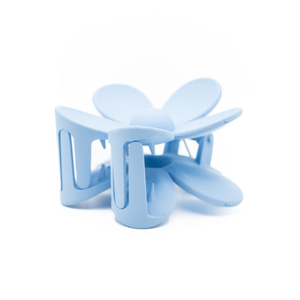 Pinza Flor Azul Cielo