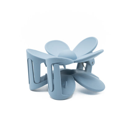 Pinza Flor Azul Gris