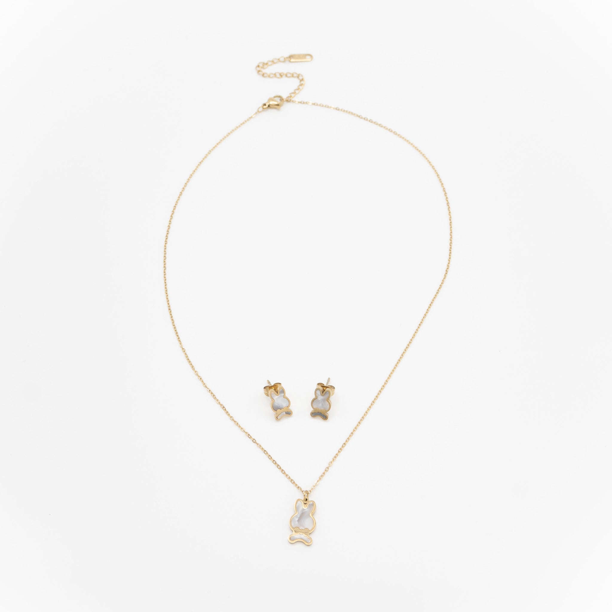 Set De Aretes Y Collar De Conejo