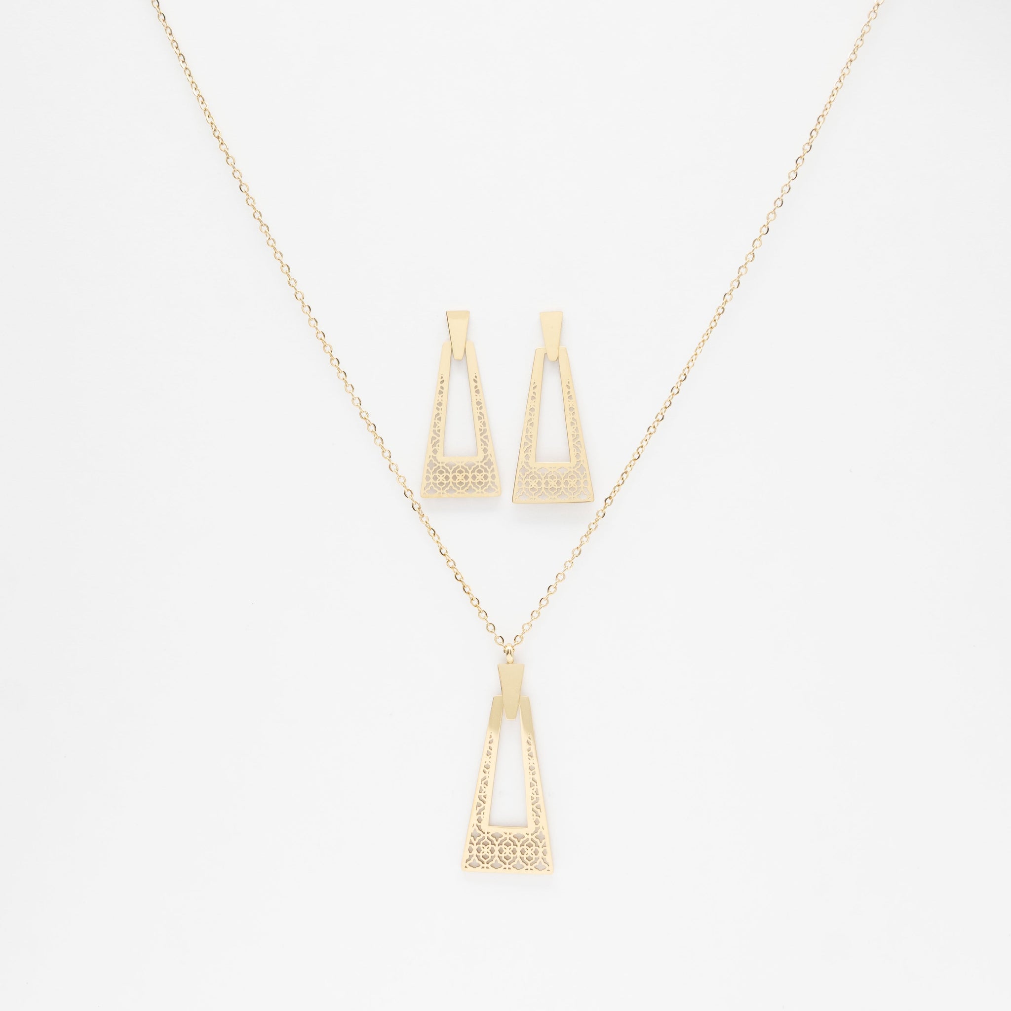 Set De Aretes Y Collar Triangular