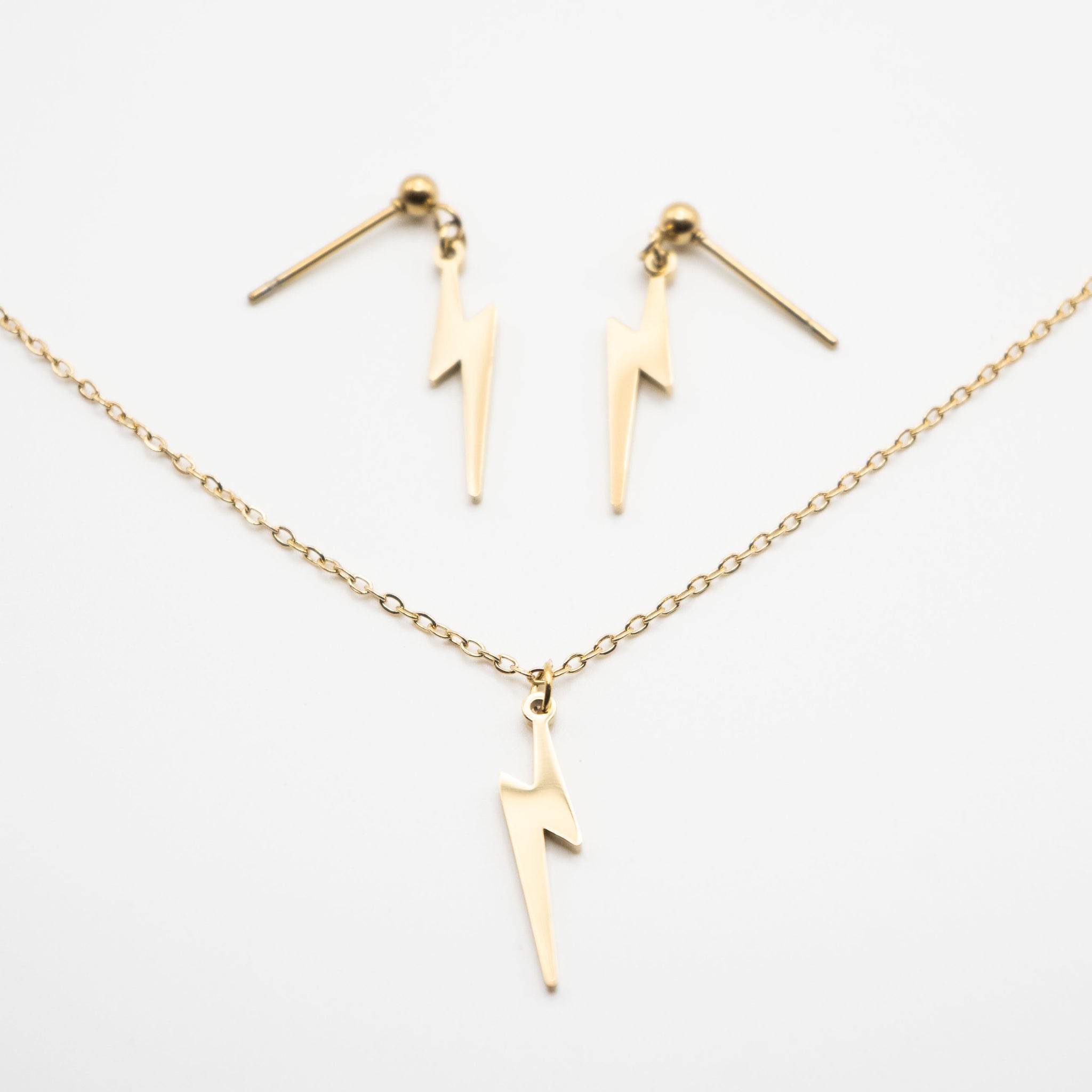 Set De Collar Y Aretes De Rayos