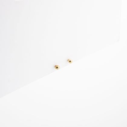 Aretes Dorados Minimalistas Pequeño