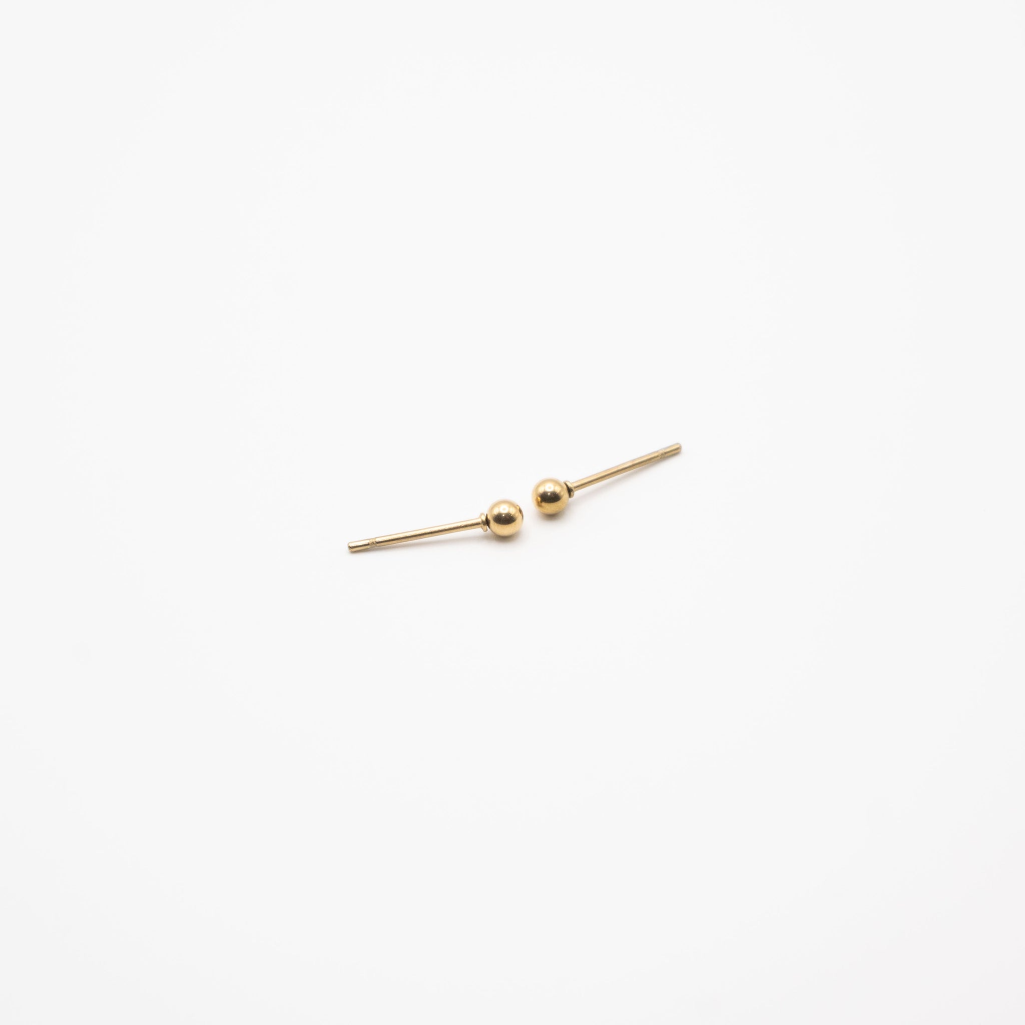 Aretes Dorados Minimalistas Pequeño