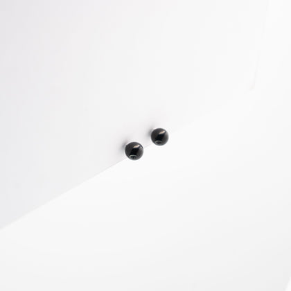 Arete Minimalista Negro Mediano