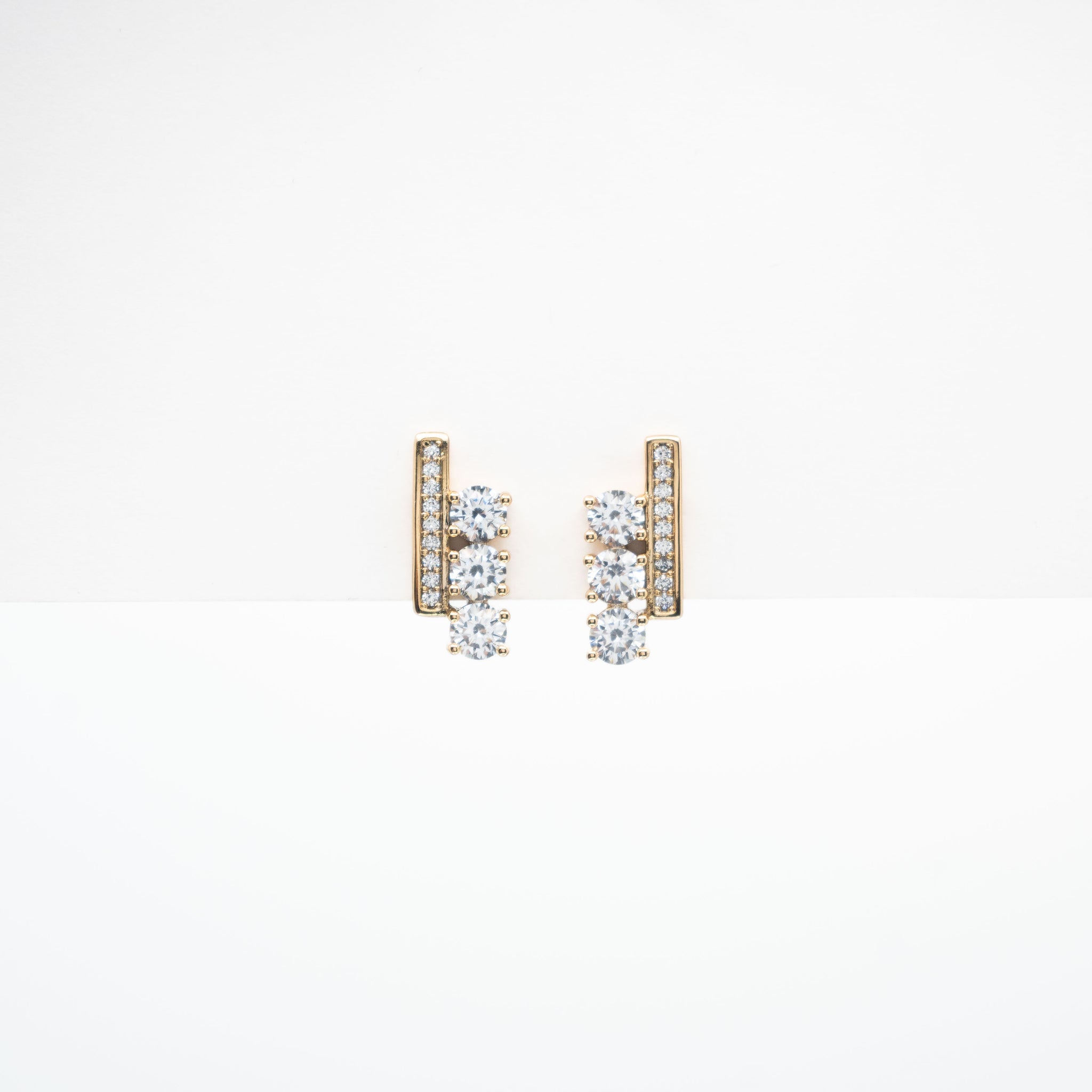 Aretes Dorados De Circonia Y Strass
