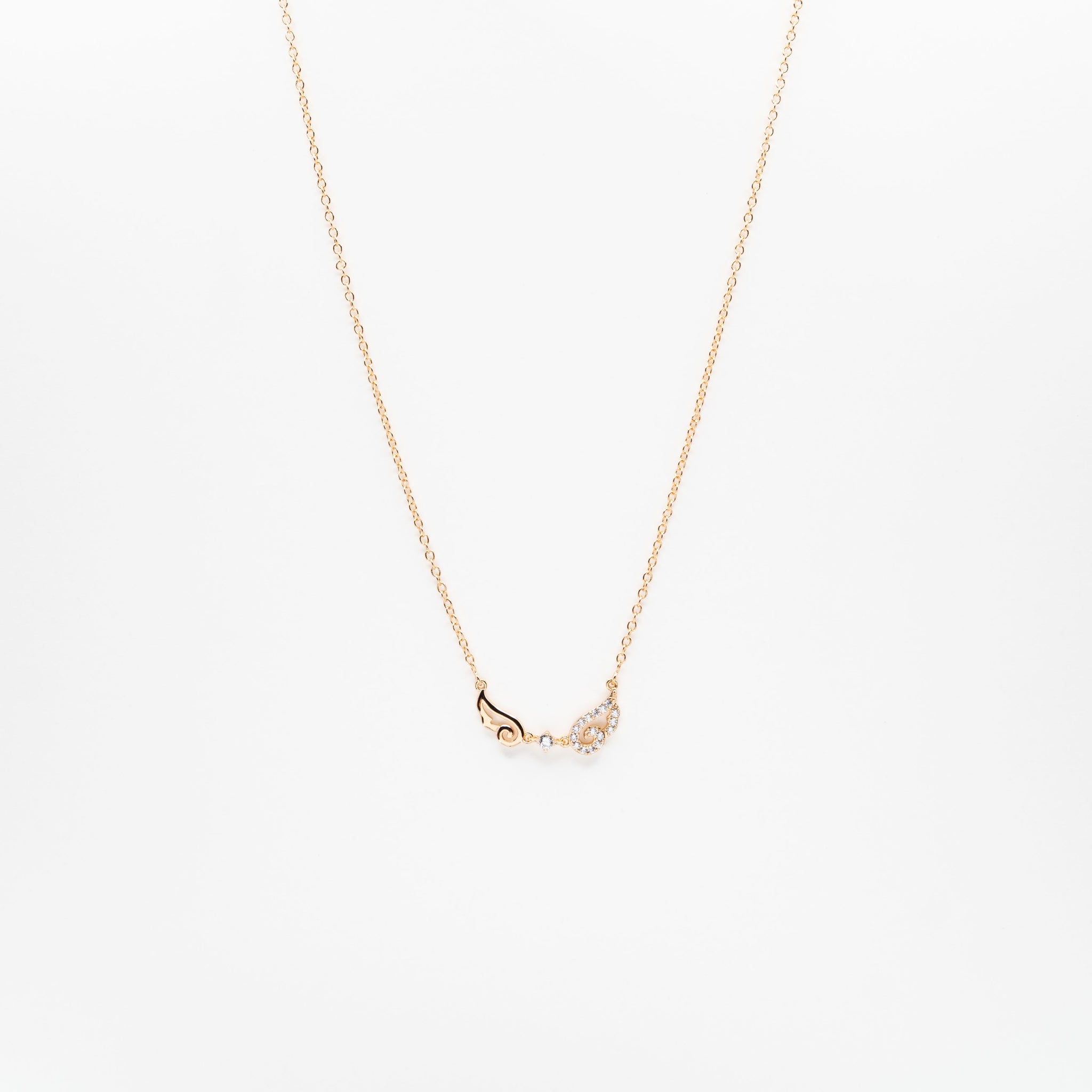 Collar Con Dije De Alas Strass