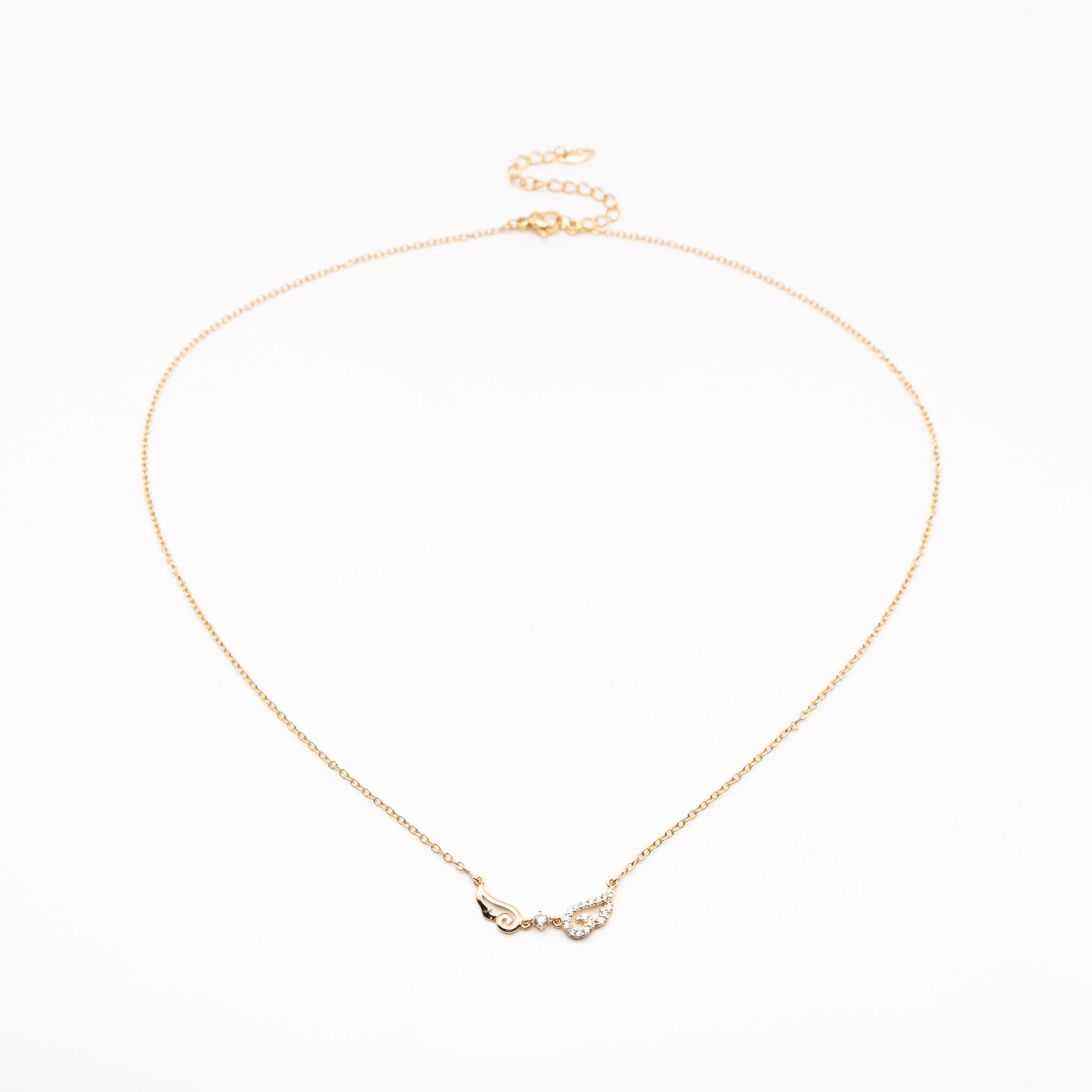 Collar Con Dije De Alas Strass