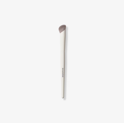 M132 Brocha Angular para Corrector