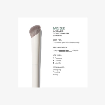 M132 Brocha Angular para Corrector