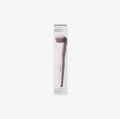 M242 Brocha Angular para Bronceador en Crema y Líquido