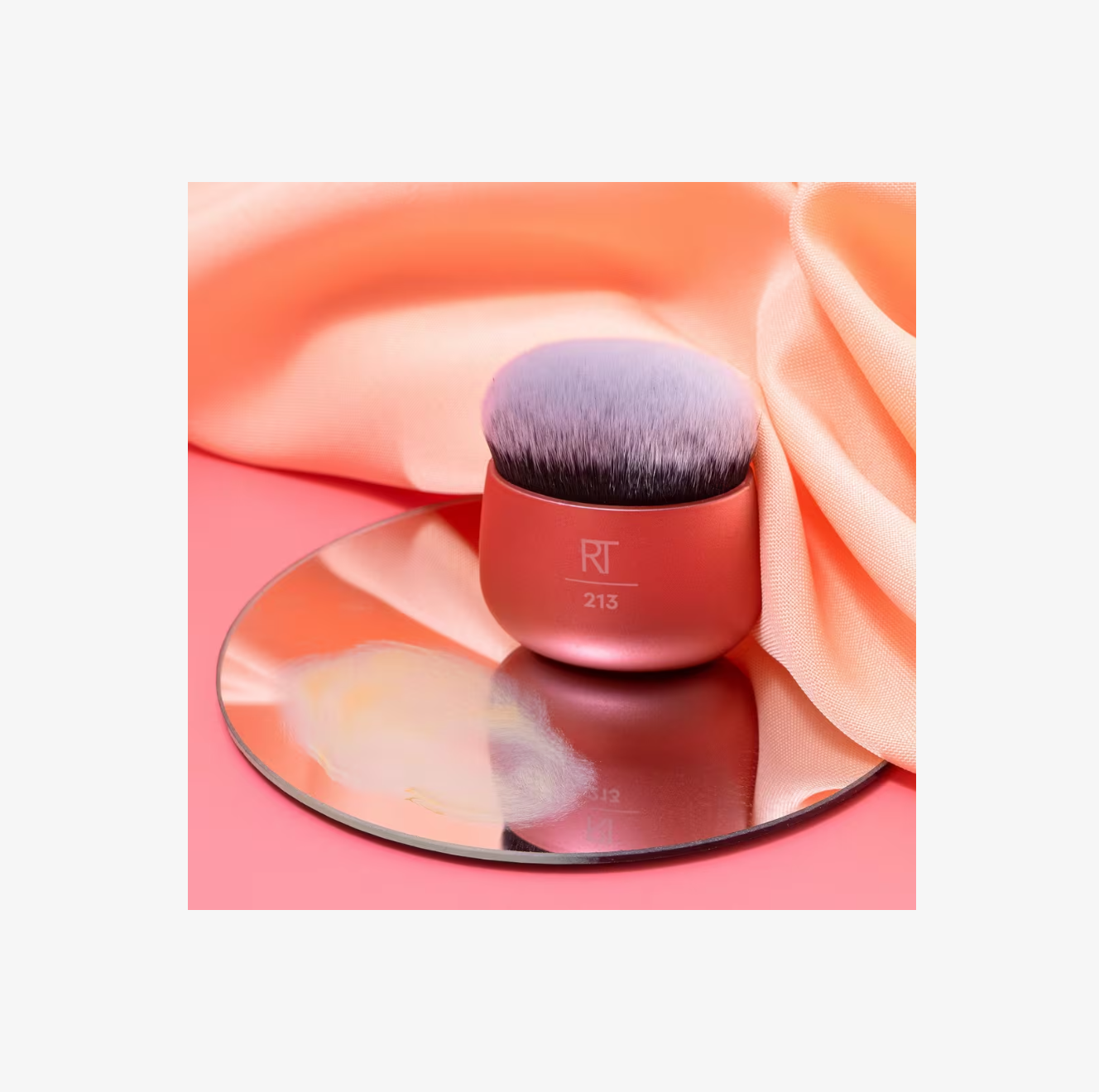 Brocha Kabuki Oval para Base de Maquillaje