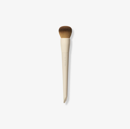 Brocha de Base A24 – Morphe X Ariel