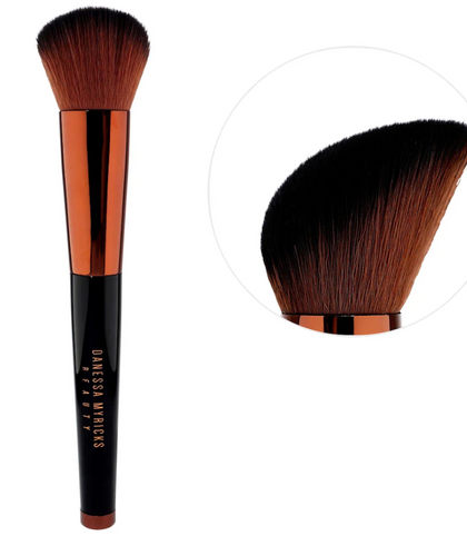 Danessa Myricks Beauty Brocha Yummy Face 1.0 para todo el rostro
