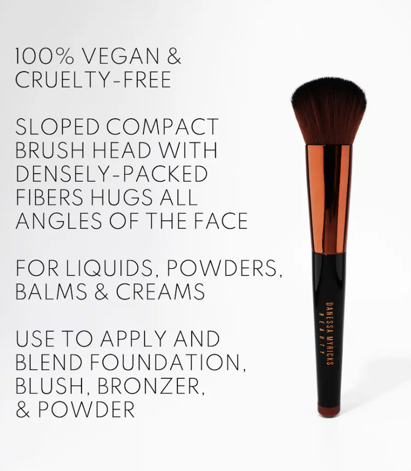 Danessa Myricks Beauty Brocha Yummy Face 1.0 para todo el rostro