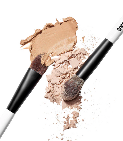 MAKEUP BY MARIO Brocha EF1 Dual-Ended para crema y polvo