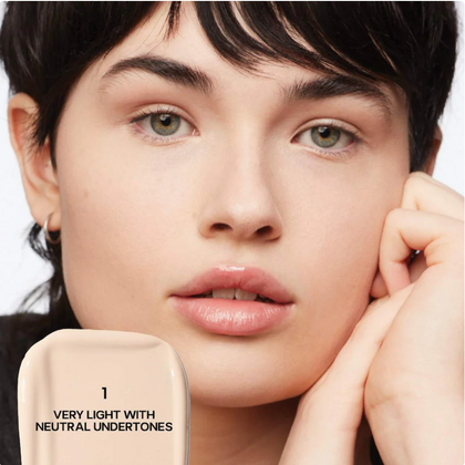 Saie Slip Tint — Corrector Radiante de Cobertura Media con Niacinamida