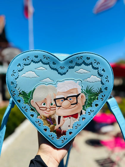 UP Carl & Ellie Mochila Corazón Love Is In The Air