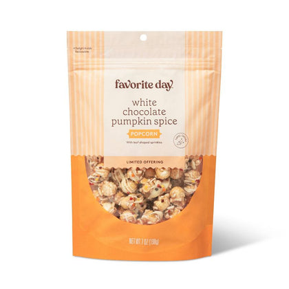 White Chocolate Pumpkin Spice Popcorn With Leaf Shape Sprinkles - 7oz - Favorite Day™