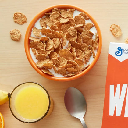 Wheaties Breakfast Cereal, Desayuno de Campeones, 100% Whole Wheat Flakes, 15.6 oz