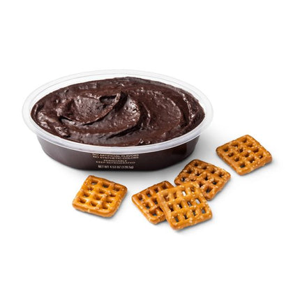 Brownie Batter Dessert Hummus with Pretzels - 4.53oz - Good & Gather™